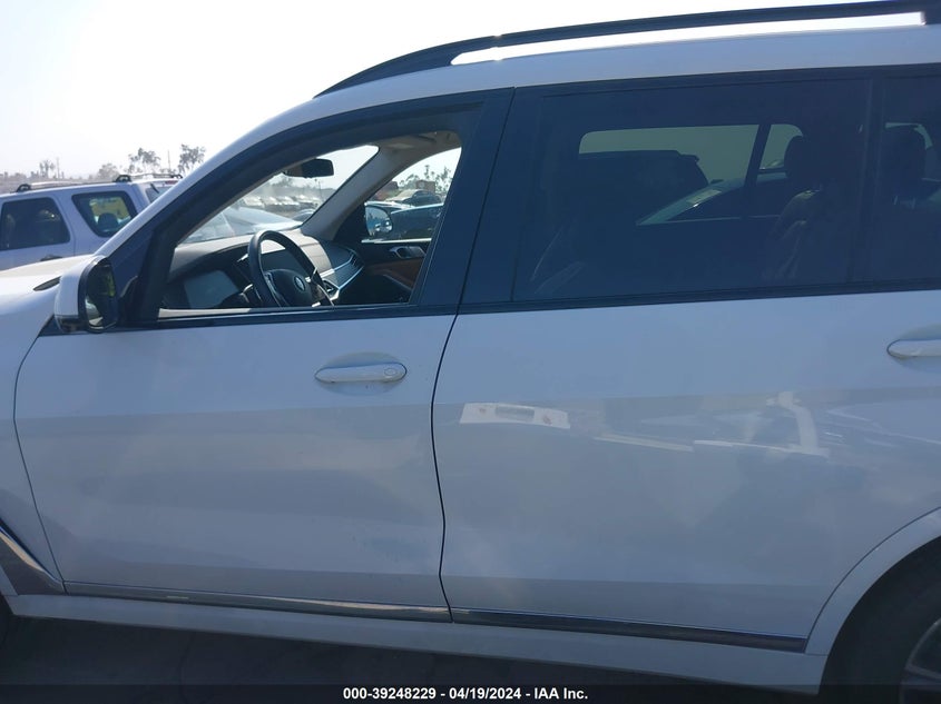 VIN 5UXCW2C04N9M45524 2022 BMW X7 XDRIVE40I
