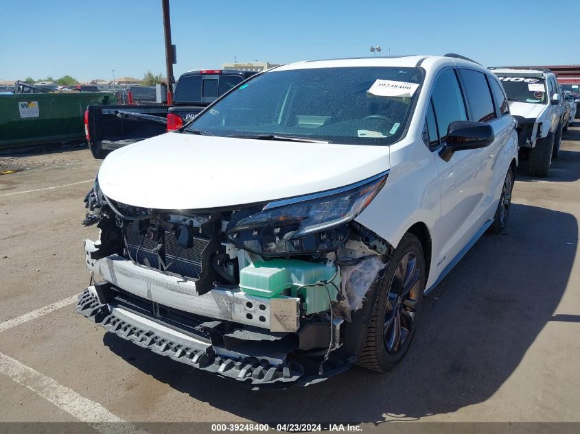 5TDDRKEC8MS061704 2021 TOYOTA SIENNA - Image 2