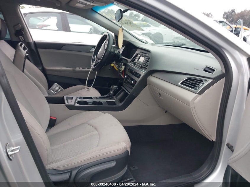 VIN 5NPE24AFXHH574453 2017 HYUNDAI SONATA