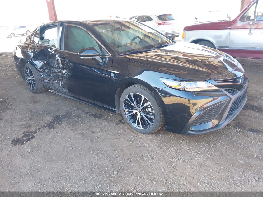 TOYOTA CAMRY SE HYBRID 2022