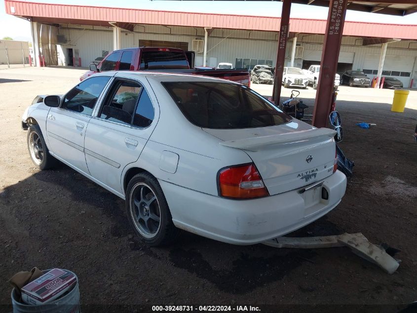 1999 Nissan Altima Gle/Gxe/Se/Se-L/Xe VIN: 1N4DL01D8XC242625 Lot: 39248731