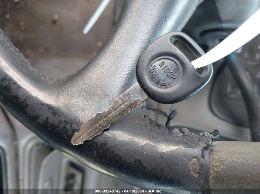 2000 Chevrolet Silverado 1500 Ls VIN: 2GCEK19T5Y1325245 Lot: 39248742