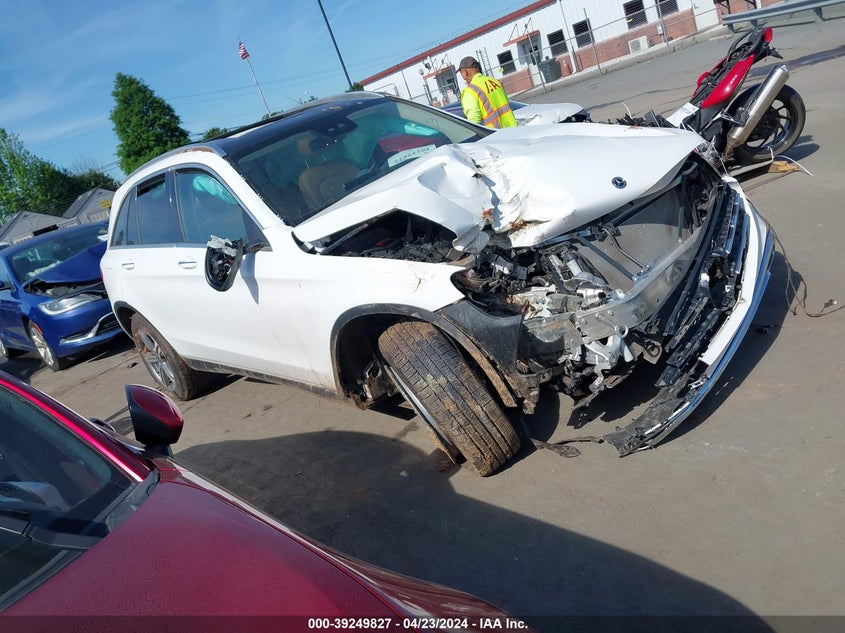 2022 Mercedes-Benz Glc 300 Suv VIN: W1N0G8DB9NV326582 Lot: 39249827