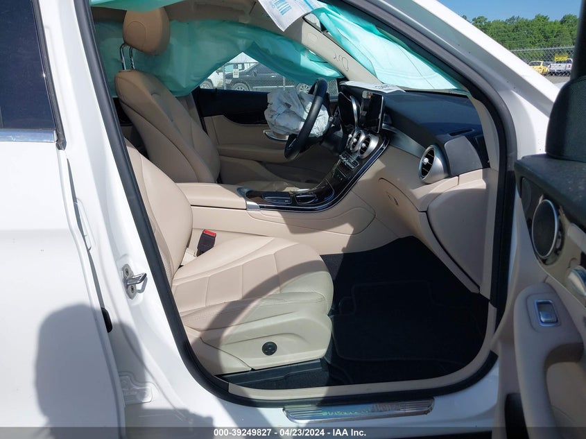 2022 Mercedes-Benz Glc 300 Suv VIN: W1N0G8DB9NV326582 Lot: 39249827