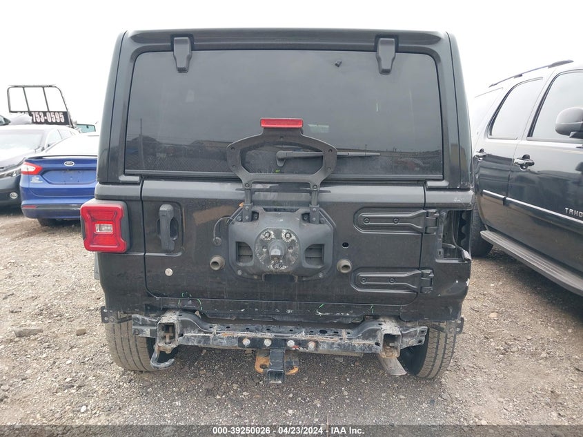 2018 JEEP WRANGLER UNLIMITED SAHARA 4X4 - 1C4HJXEG5JW247401