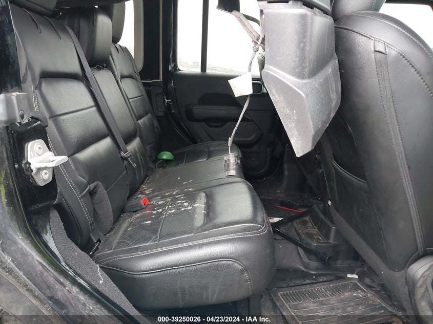 2018 JEEP WRANGLER UNLIMITED SAHARA 4X4 - 1C4HJXEG5JW247401