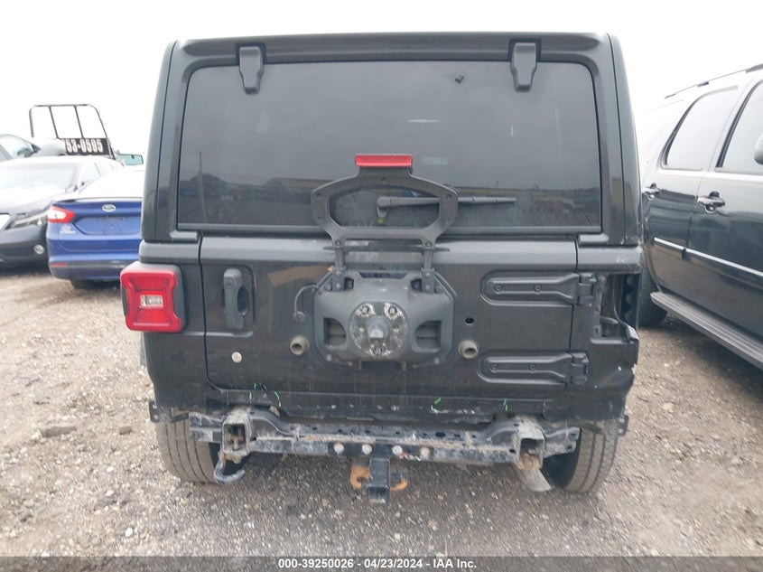 2018 JEEP WRANGLER UNLIMITED SAHARA 4X4 - 1C4HJXEG5JW247401