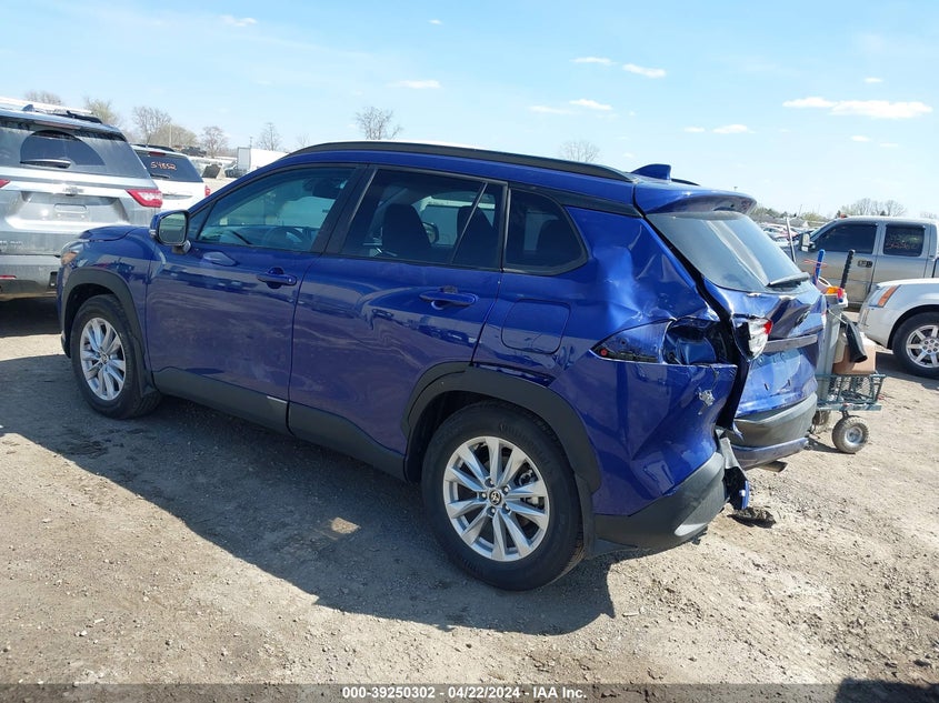 2022 Toyota Corolla Cross Le VIN: 7MUCAABG0NV017501 Lot: 39250302