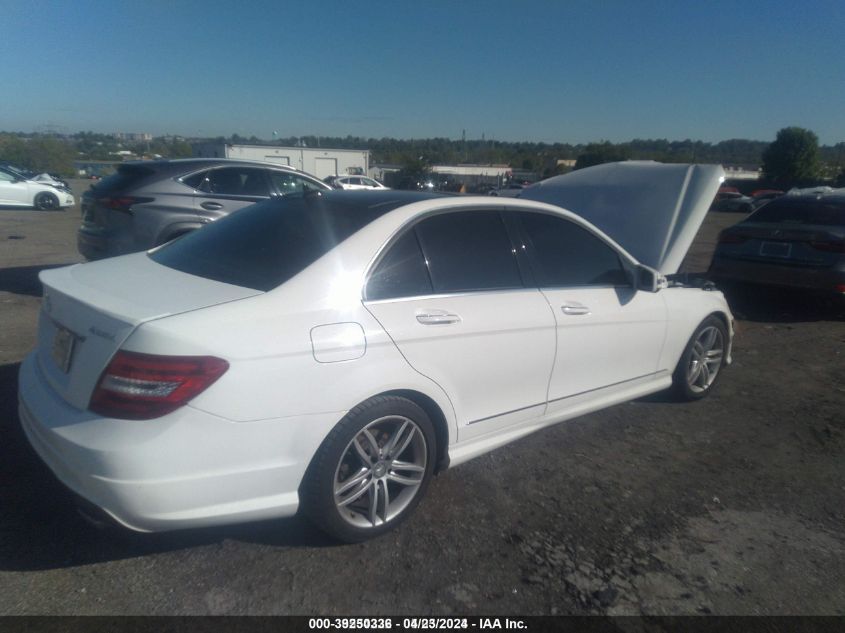 2014 Mercedes-Benz C 300 Luxury 4Matic/Sport 4Matic VIN: WDDGF8AB0EA897131 Lot: 39250336