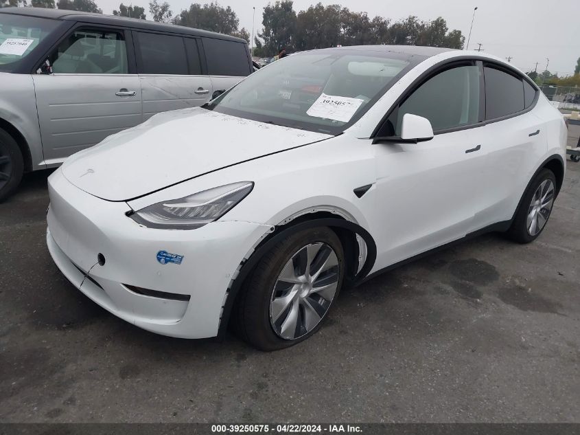 2021 Tesla Model Y Long Range Dual Motor All-Wheel Drive VIN: 5YJYGAEE4MF243827 Lot: 39250575