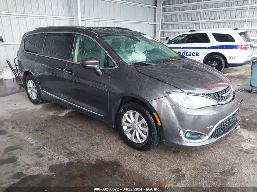 2018 Chrysler Pacifica Touring L VIN: 2C4RC1BG9JR149237 Lot: 39250672