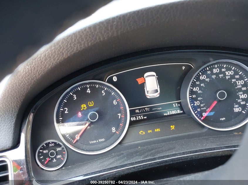 2016 VOLKSWAGEN TOUAREG VR6 EXECUTIVE/VR6 LUX/VR6 SPORT - WVGEF9BP4GD009172