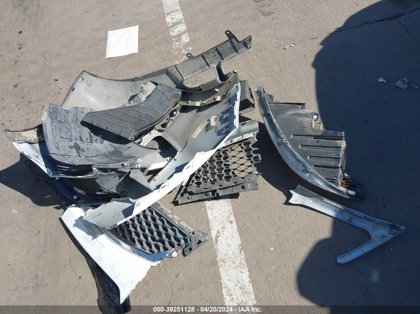 2012 Kia Sorento Lx VIN: 5XYKT3A16CG261950 Lot: 39251128