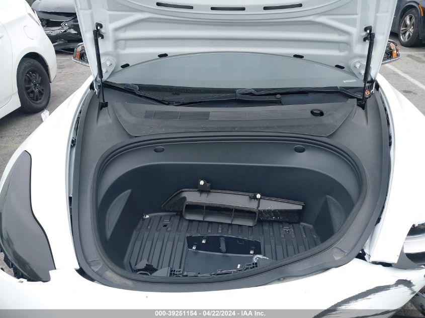 2020 Tesla Model 3 Standard Range Plus Rear-Wheel Drive/Standard Range Rear-Wheel Drive VIN: 5YJ3E1EA2LF806899 Lot: 39251154