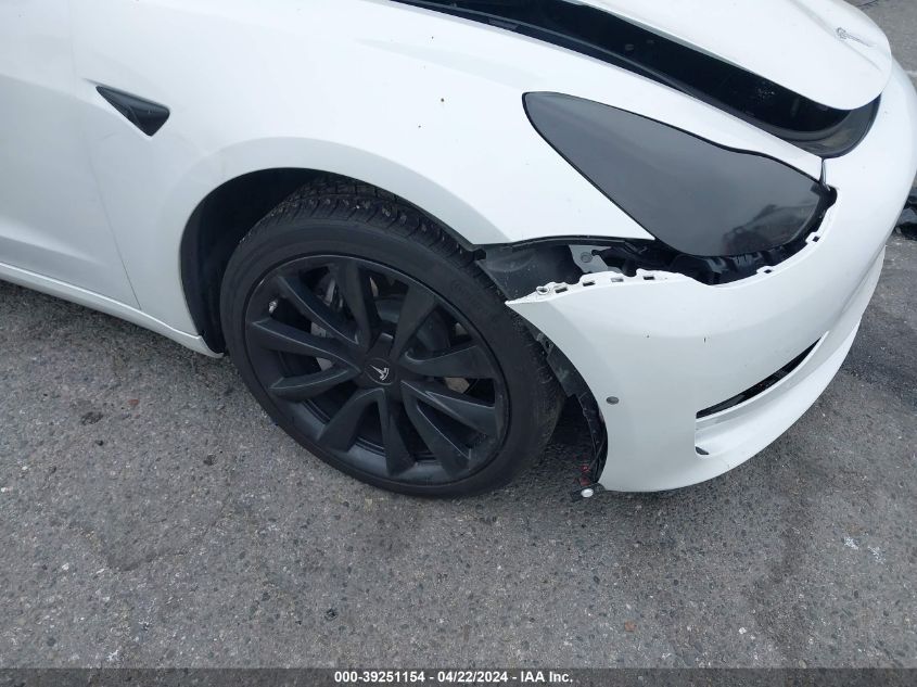 2020 Tesla Model 3 Standard Range Plus Rear-Wheel Drive/Standard Range Rear-Wheel Drive VIN: 5YJ3E1EA2LF806899 Lot: 39251154