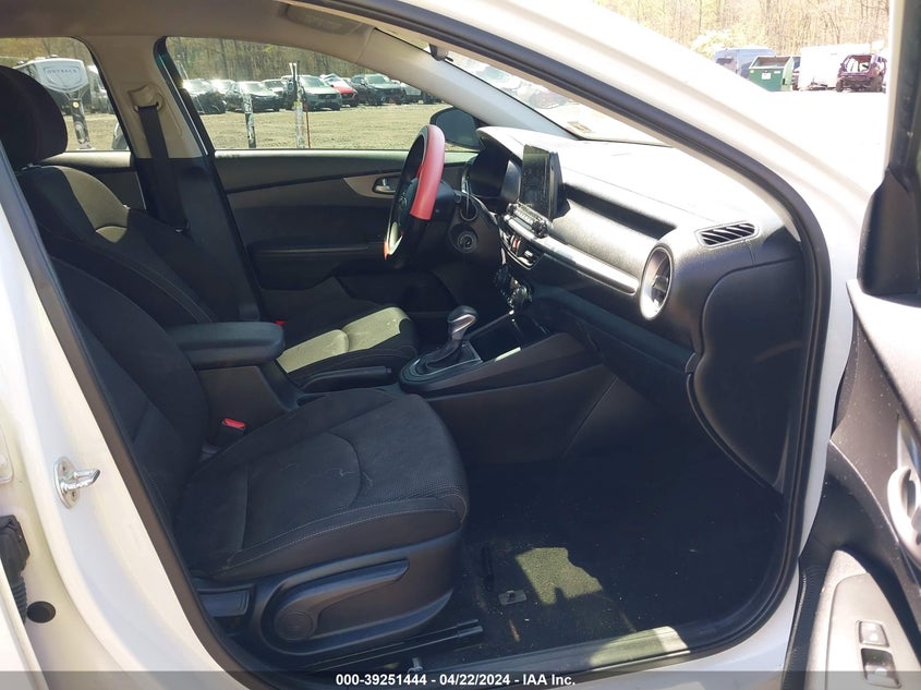 2019 KIA FORTE LXS - 3KPF24AD8KE042519