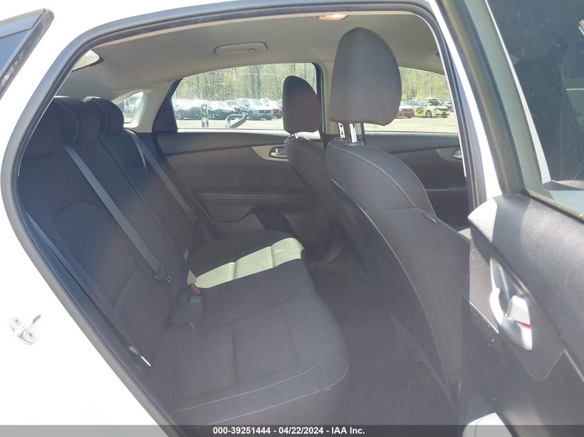 2019 KIA FORTE LXS - 3KPF24AD8KE042519