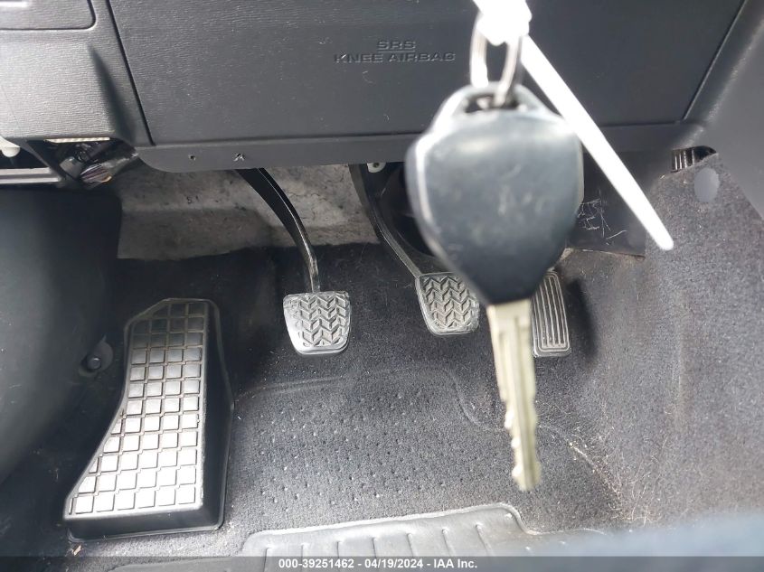 2006 Scion Tc VIN: JTKDE177860138334 Lot: 39251462