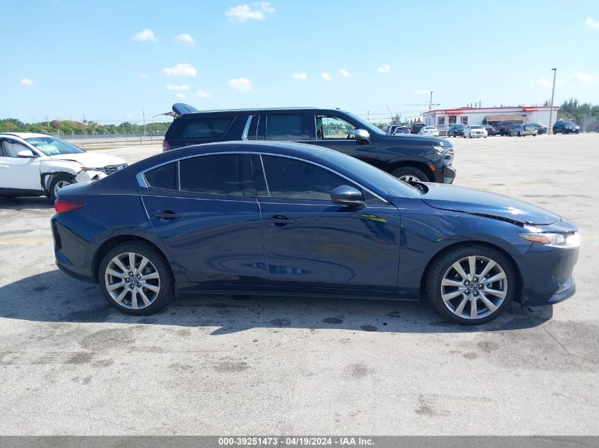 2022 Mazda Mazda3 Premium VIN: 3MZBPADL9NM312723 Lot: 39251473