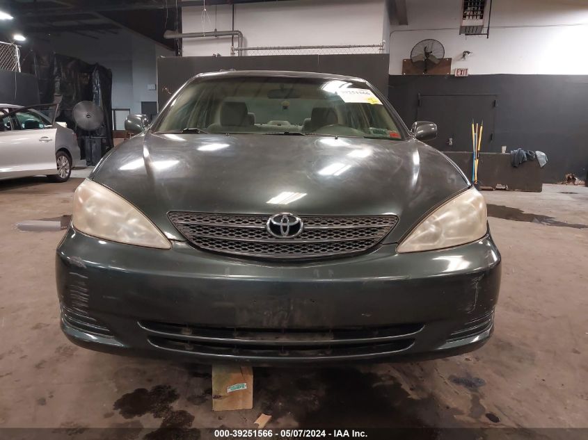 2004 Toyota Camry Le VIN: 4T1BE32K44U266660 Lot: 39251566