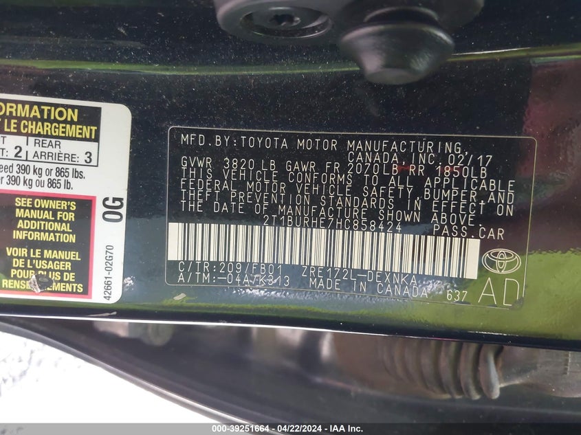 VIN 2T1BURHE7HC858424 2017 TOYOTA COROLLA LE