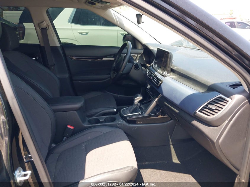 2023 Kia Seltos S VIN: KNDEU2AA7P7380422 Lot: 39251792