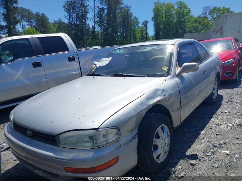 1994 Toyota Camry Le VIN: 4T1SK12C2RU410722 Lot: 39251861