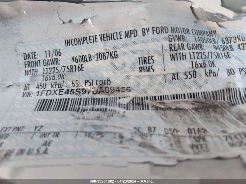 2007 Ford E-450 Cutaway VIN: 1FDXE45S97DA09456 Lot: 39251882