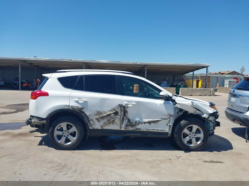 2014 TOYOTA RAV4 XLE - JTMRFREV5ED095279