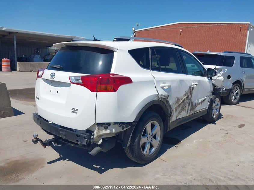 2014 TOYOTA RAV4 XLE - JTMRFREV5ED095279