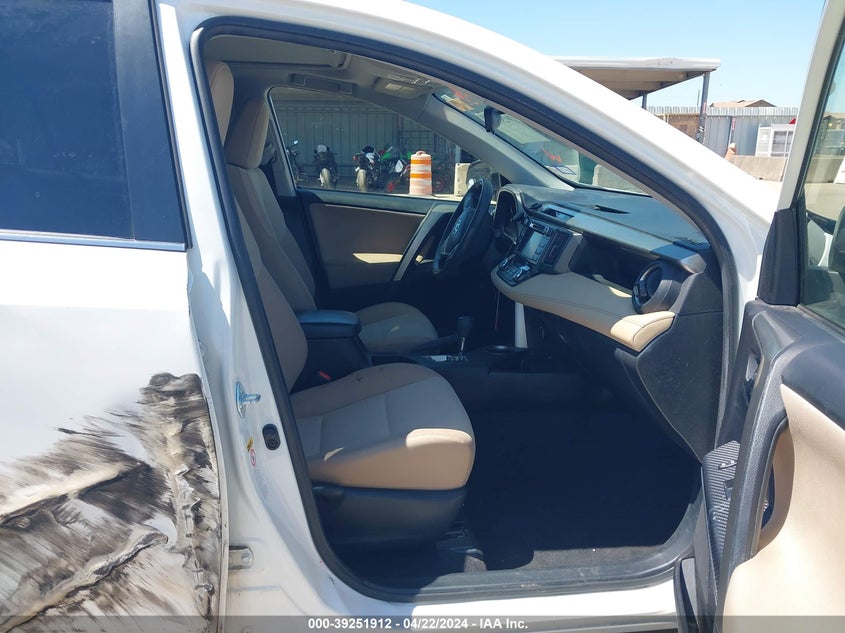 2014 TOYOTA RAV4 XLE - JTMRFREV5ED095279