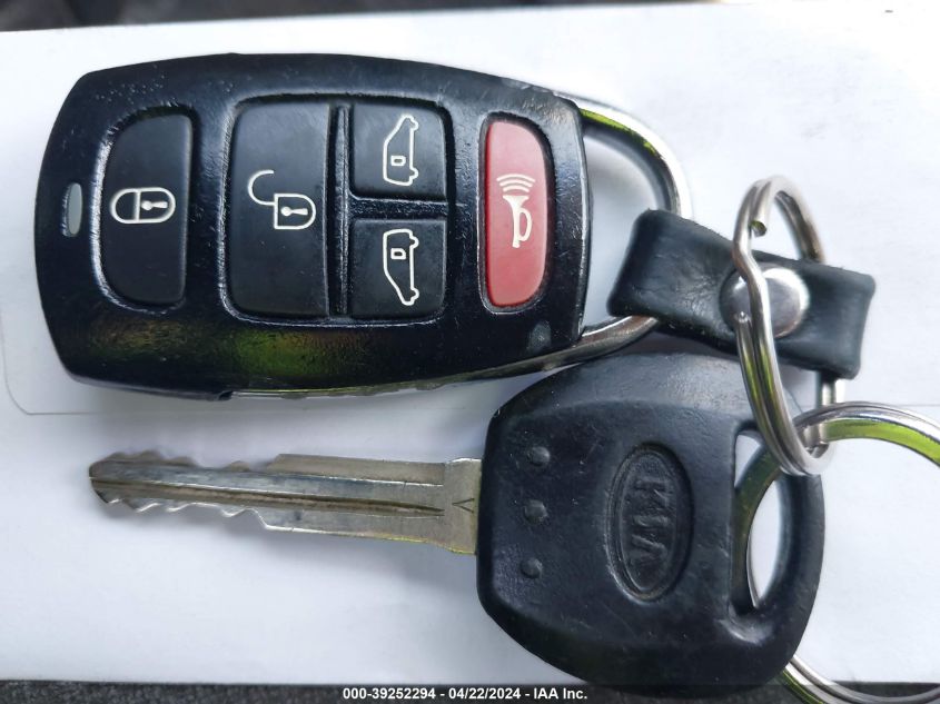 2007 Kia Sedona Lx VIN: KNDMB233776184454 Lot: 39252294