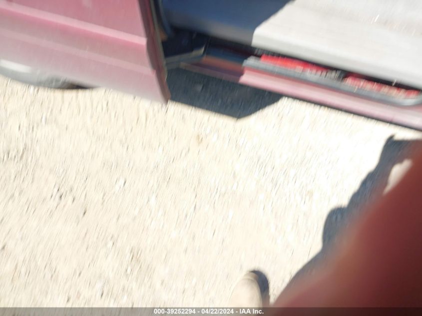 2007 Kia Sedona Lx VIN: KNDMB233776184454 Lot: 39252294