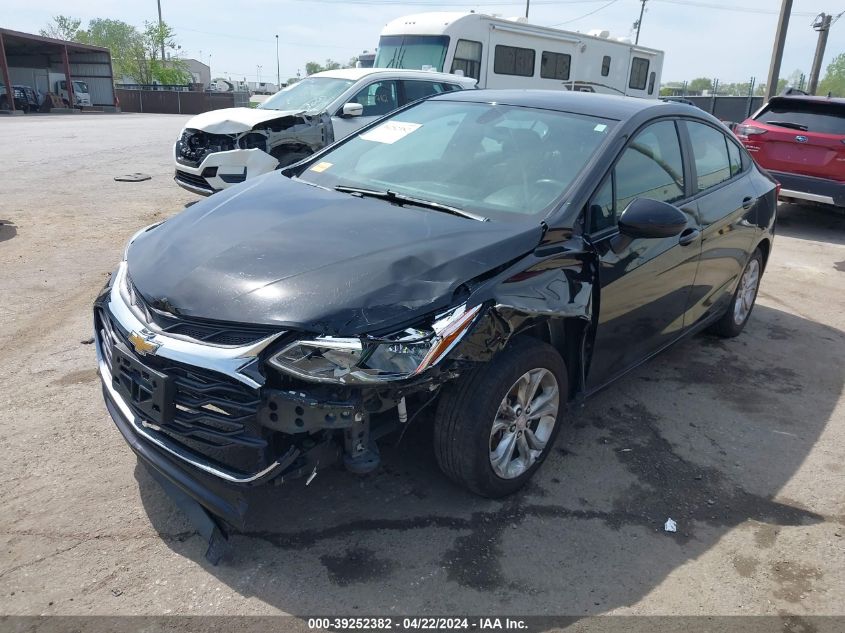 2019 Chevrolet Cruze Ls VIN: 1G1BC5SM4K7109772 Lot: 39252382