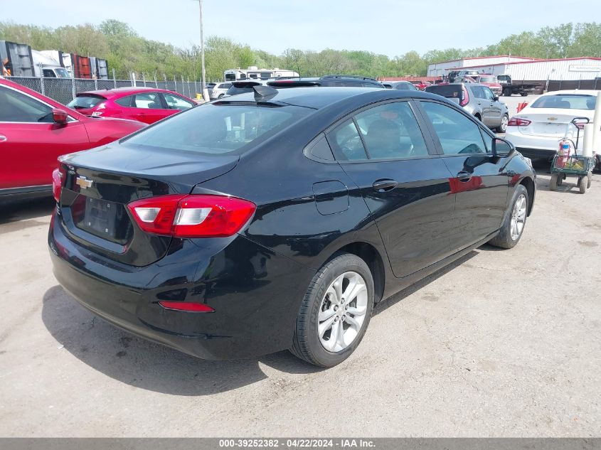 2019 Chevrolet Cruze Ls VIN: 1G1BC5SM4K7109772 Lot: 39252382