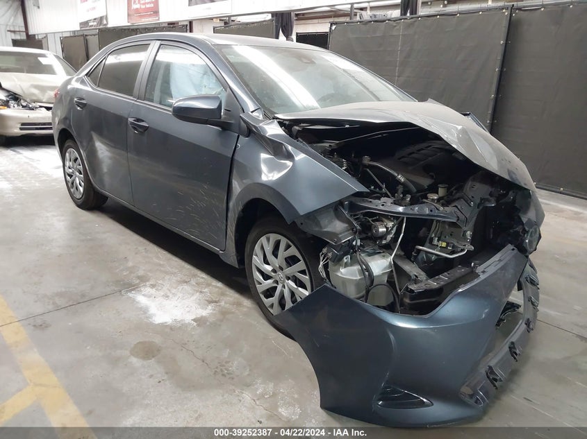 TOYOTA COROLLA LE 2019