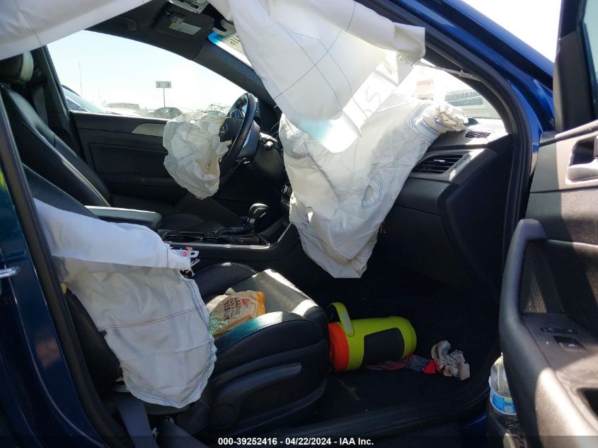 2018 Hyundai Sonata Sport VIN: 5NPE34AF9JH636542 Lot: 39252416