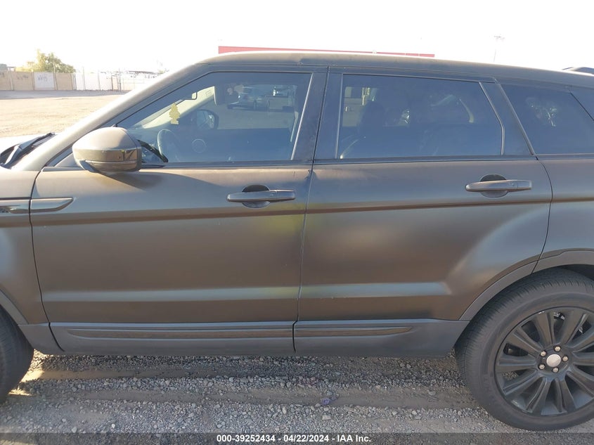 VIN SALVR2BG6HH235610 2017 LAND ROVER RANGE ROVER EVOQUE HSE