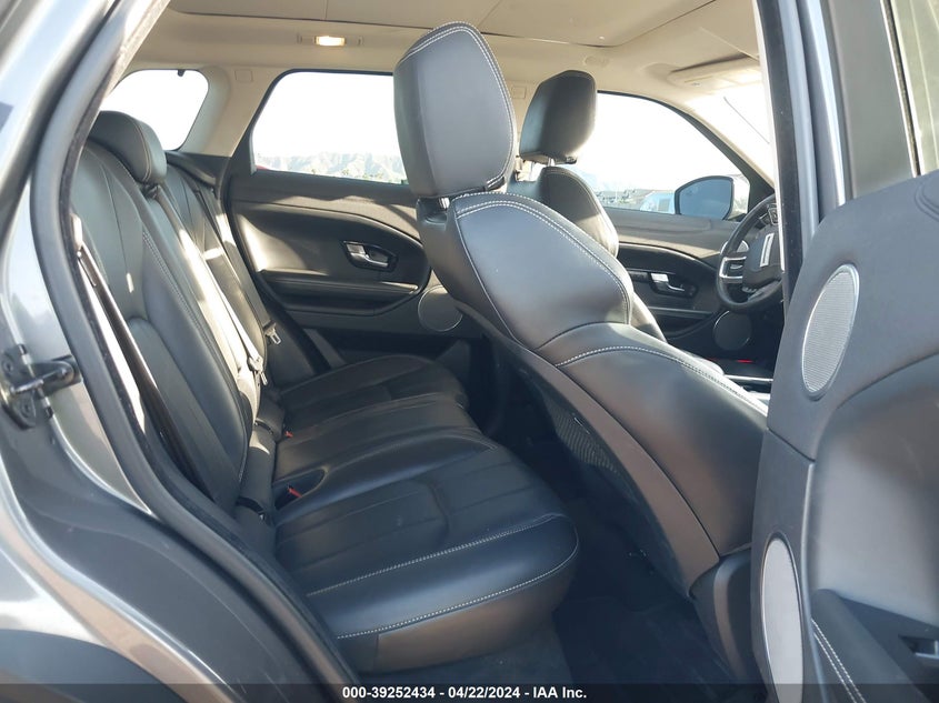 VIN SALVR2BG6HH235610 2017 LAND ROVER RANGE ROVER EVOQUE HSE