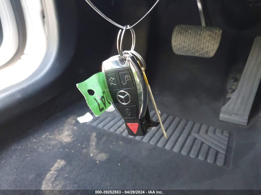 2017 MERCEDES-BENZ C 300 - WDDWJ4JB8HF591823