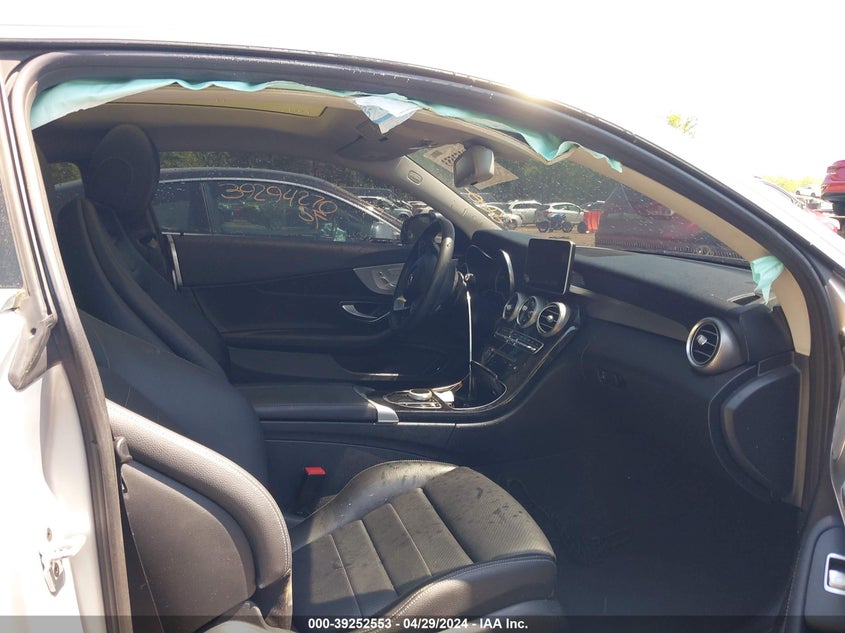 2017 MERCEDES-BENZ C 300 - WDDWJ4JB8HF591823