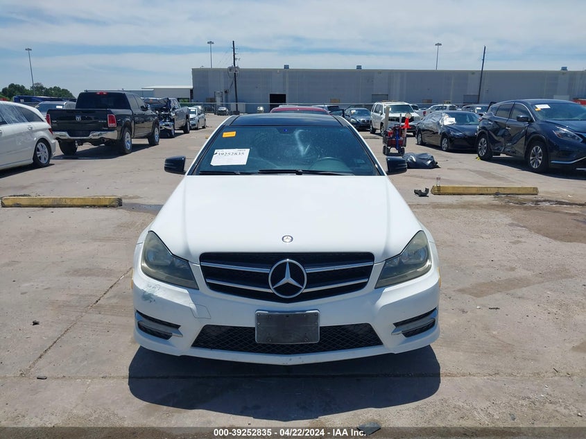 2013 MERCEDES-BENZ C 250 - WDDGJ4HB2DF963144