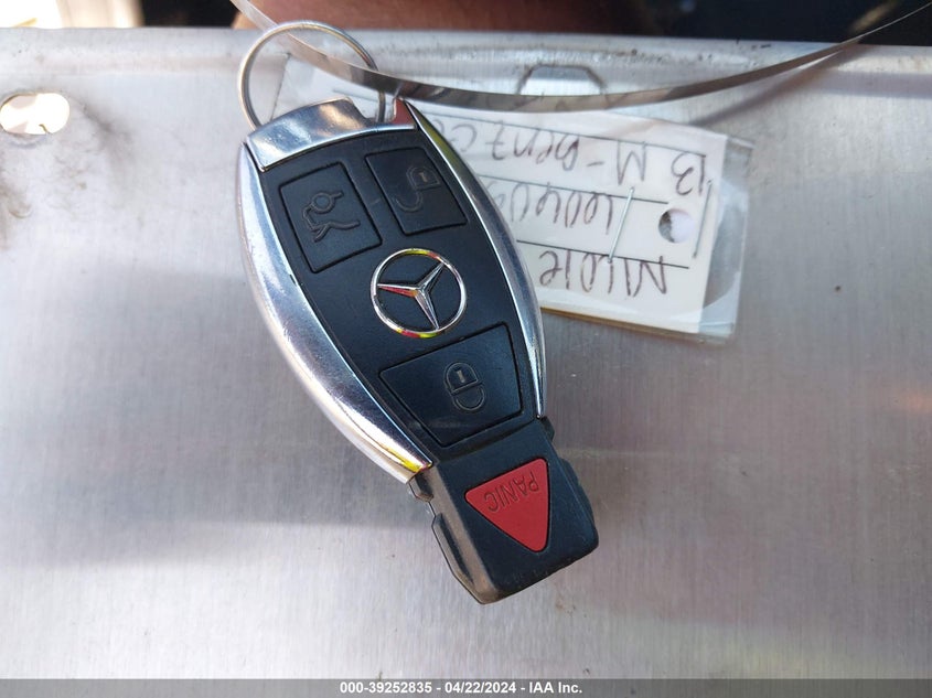 2013 MERCEDES-BENZ C 250 - WDDGJ4HB2DF963144