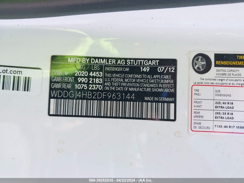 2013 MERCEDES-BENZ C 250 - WDDGJ4HB2DF963144