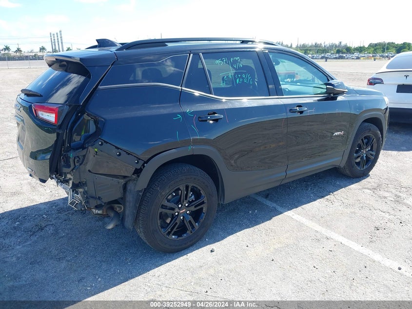2022 GMC TERRAIN AWD AT4 - 3GKALYEV4NL249138
