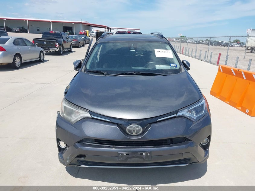 2017 TOYOTA RAV4 XLE - JTMWFREV0HJ119741
