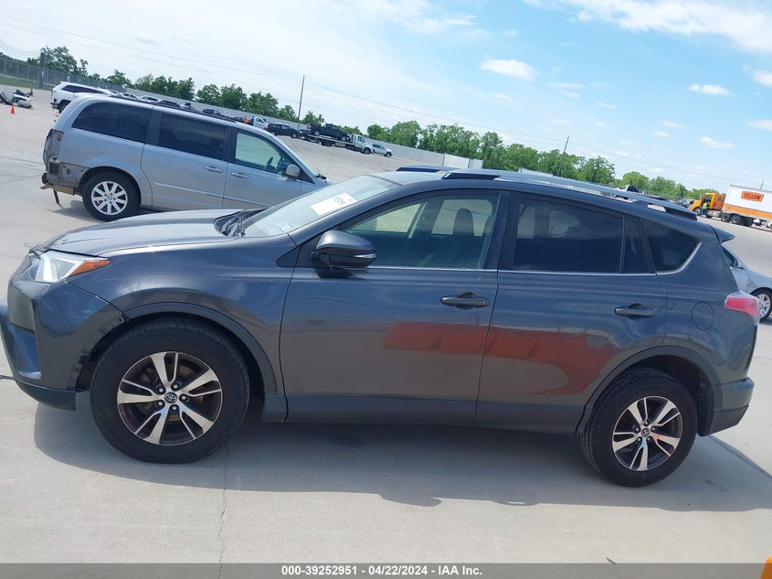 2017 TOYOTA RAV4 XLE - JTMWFREV0HJ119741