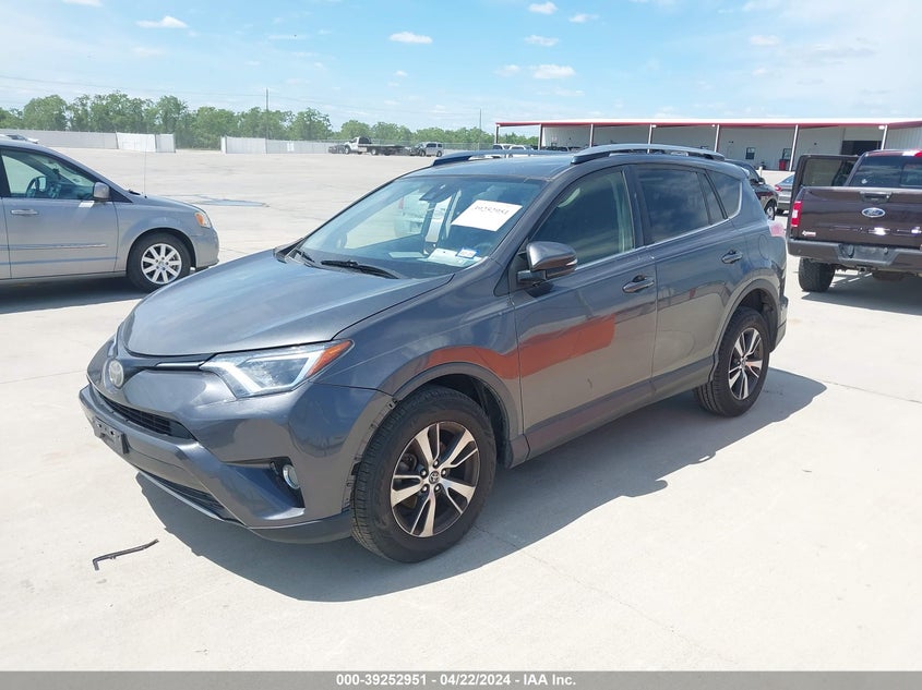 2017 TOYOTA RAV4 XLE - JTMWFREV0HJ119741
