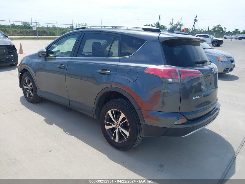 2017 TOYOTA RAV4 XLE - JTMWFREV0HJ119741
