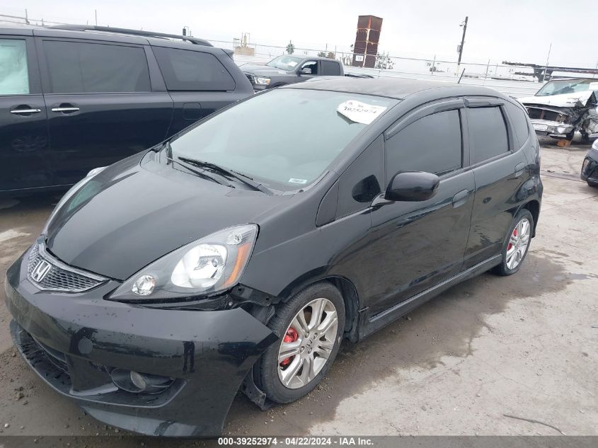 2011 Honda Fit Sport VIN: JHMGE8G58BS000303 Lot: 39252974
